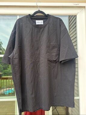 SOLID Black Short-Sleeve Pocket Crew Neck Tee